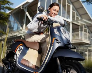 xe may gia re cho sinh vien nu, xe honda scoopy 2020